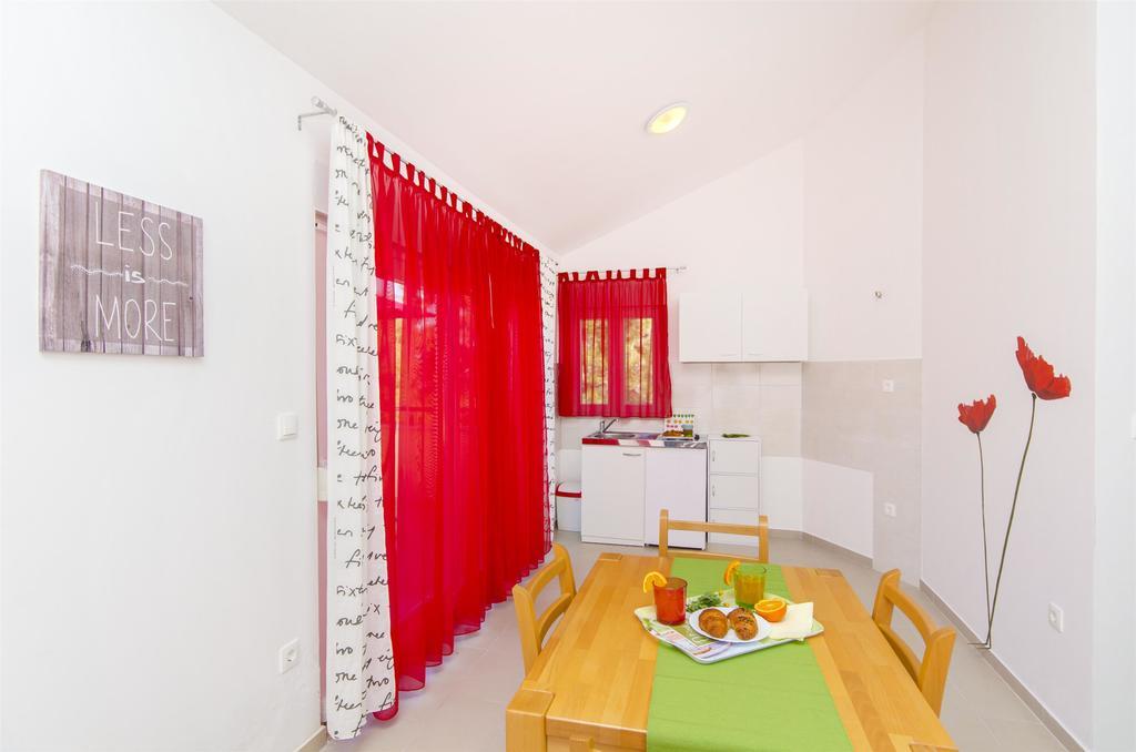 Apartments Pava Donji Okrug  ภายนอก รูปภาพ